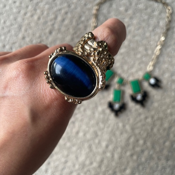 Used necklace and ring - Picture 4 of 9